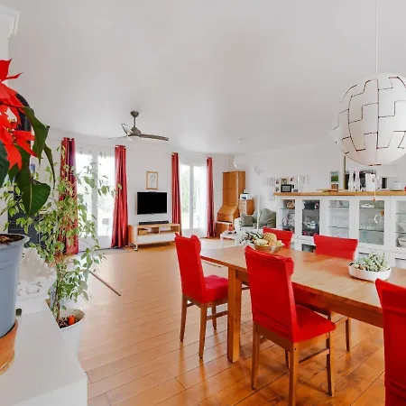 Comfy Holiday In With Private Pool Bouconville